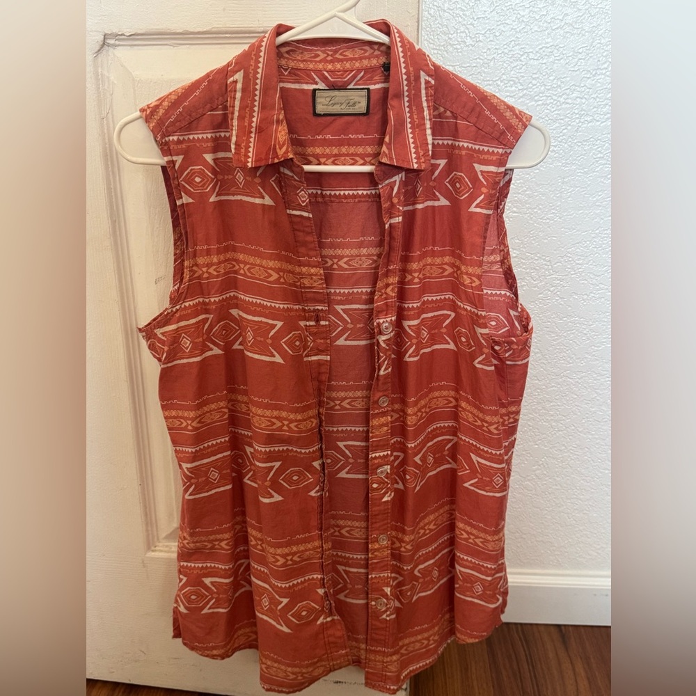 Legacy Falls for Her Country Western Sleeveless Shirt Women's Large